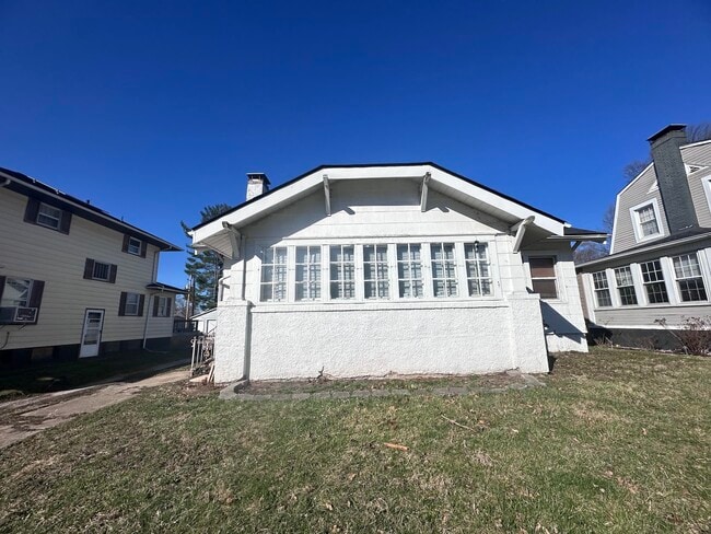 Building Photo - 1514 Franklin-N