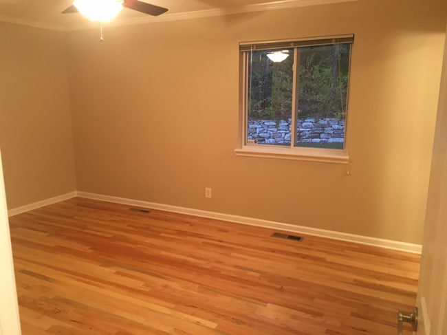 Photo - FANTASTIC FAMILY HOME! GREAT LOCATION!