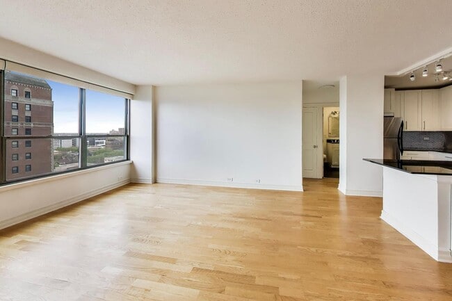 Photo - 2930 N Sheridan Rd Unit 1403