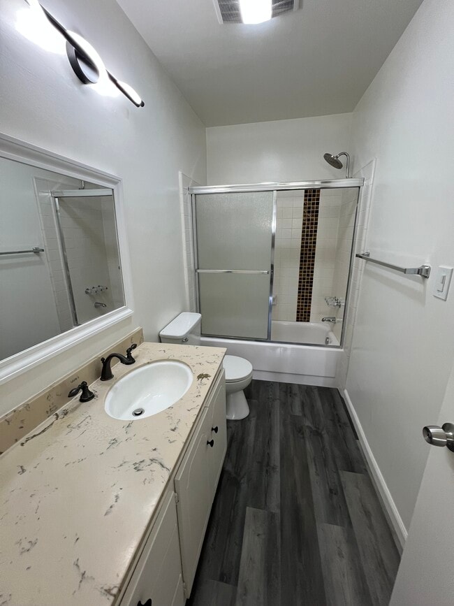 Photo - 10527 Palms Blvd Unit 304