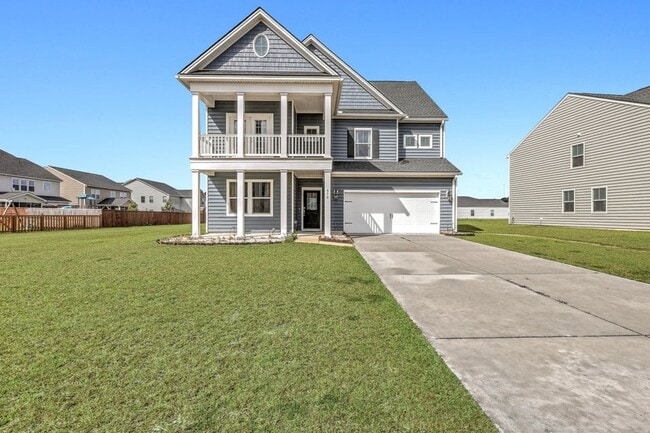 Photo - 6 Bedroom, 4.5 Bathroom Home in Cane Bay - Summerville