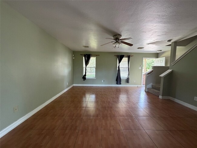 2615 Meiko Dr