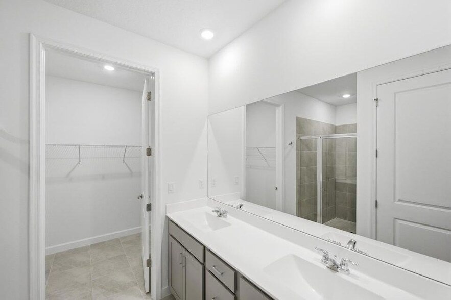 Photo - 3712 Spanish Cedar Pl