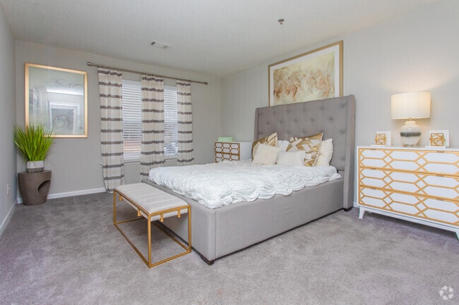 3BR, 2BA - 1245SF