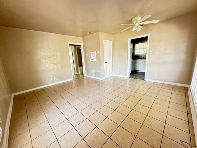 Photo - 912-912 Williamson Dr Unidad 912