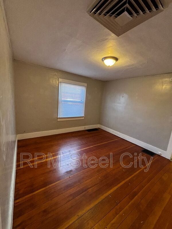 Photo - 1728 Carteret Ave