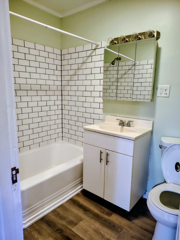 Photo - 24 High St Unidad b