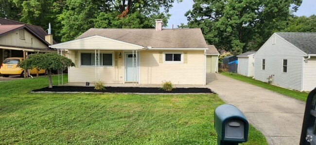 Building Photo - 1124 Logan Ave Rental