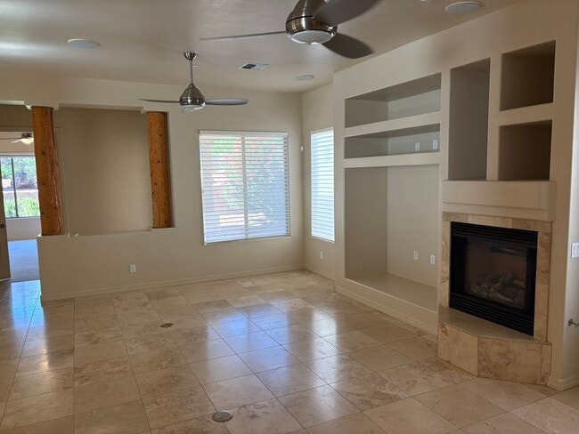 Photo - HOUSE - VILLAGE OF OAK CREEK - FIRECLIFF
