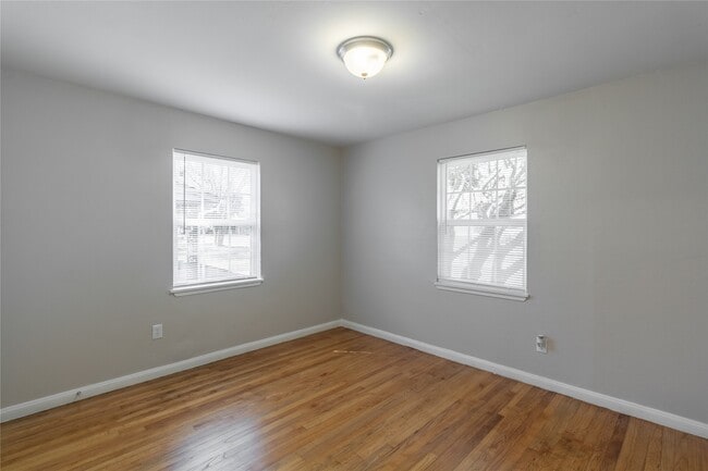 Photo - 313 Evans St