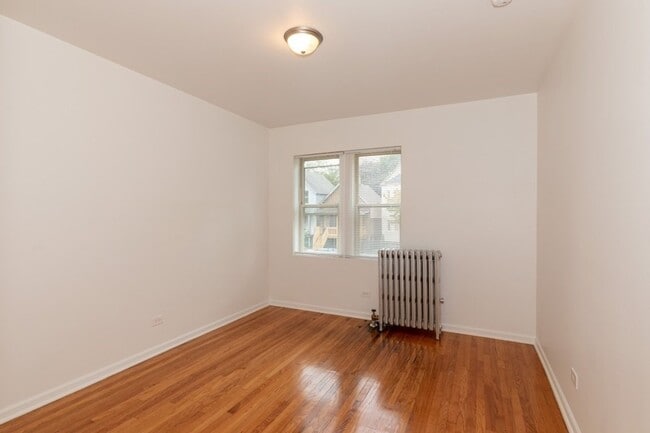 Photo - 8001-8003 S Muskegon Ave Chicago, IL 60617