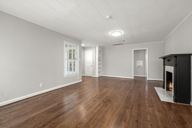 Photo - 6438 Pinehurst Dr