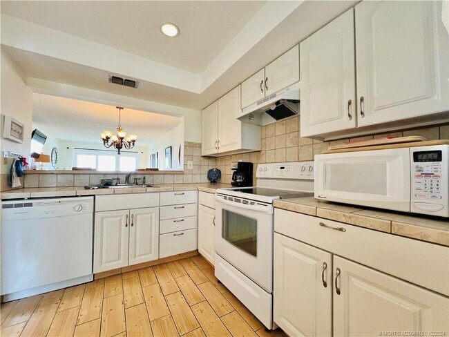 Photo - 9400 S Ocean Dr Unit 202