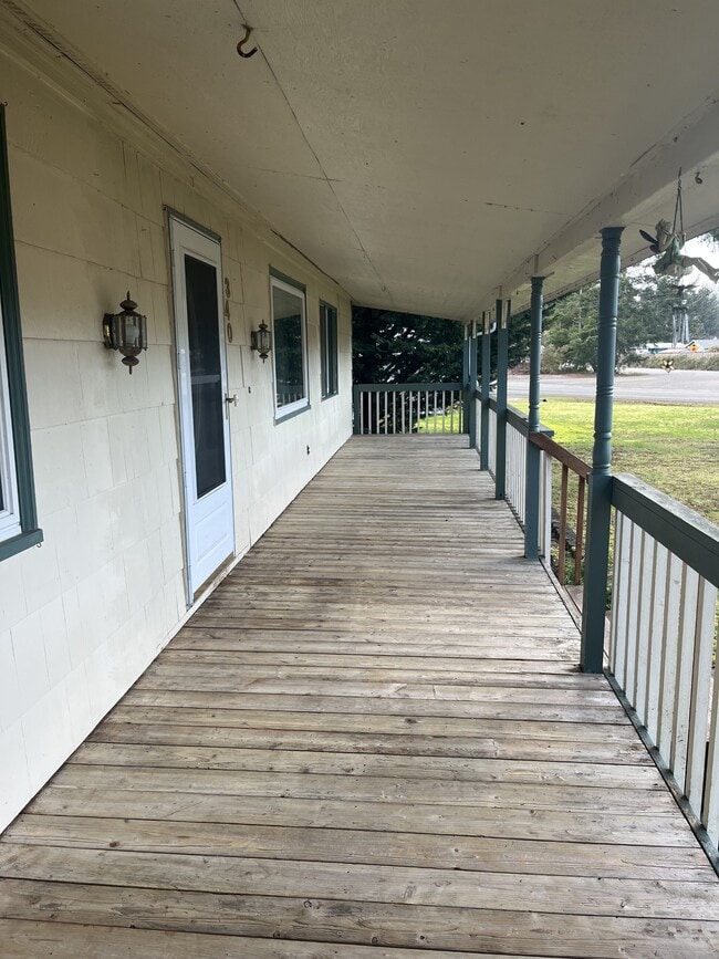 Photo - 340 E Island Lake Rd