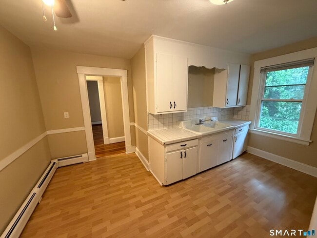 Photo - 285 Hillside Ave