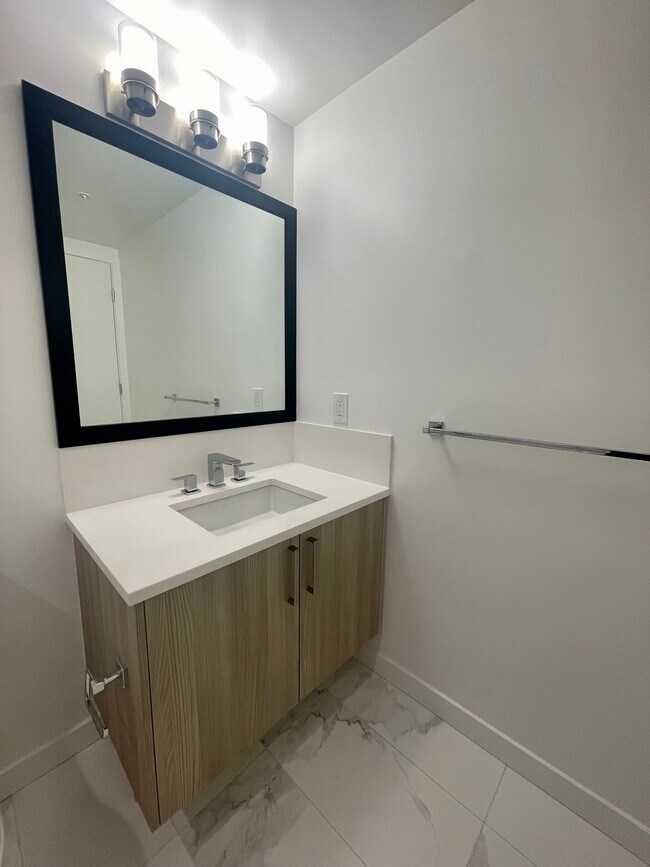 Studio in Surrey Central