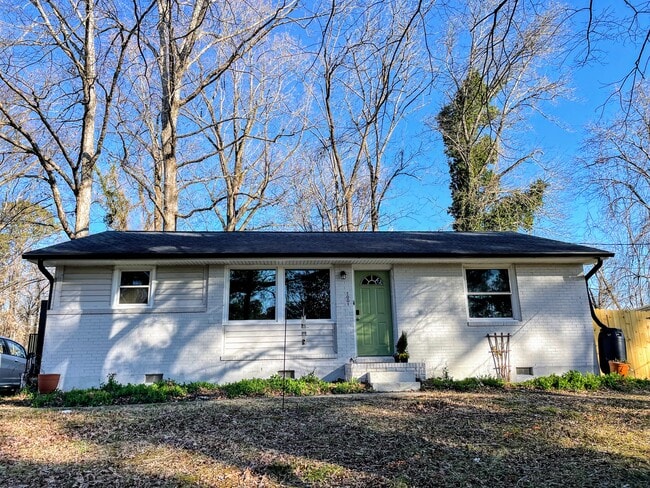 Building Photo - 1001 Belmont Dr