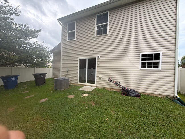 Room in House on Meredith Woods Ln