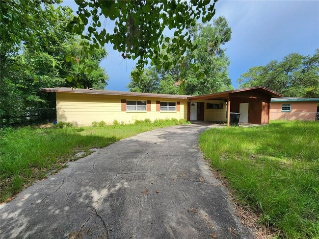 Building Photo - 2831 NE 17th Dr