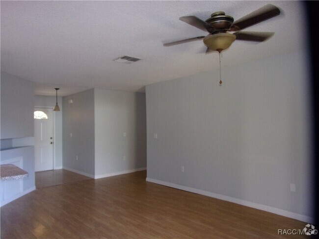 Building Photo - 5921 W Woodhill Ct Rental