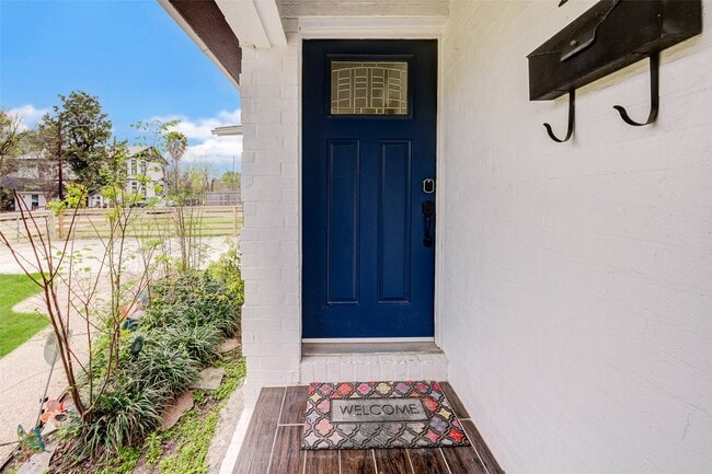 Photo - 1207 Archer St