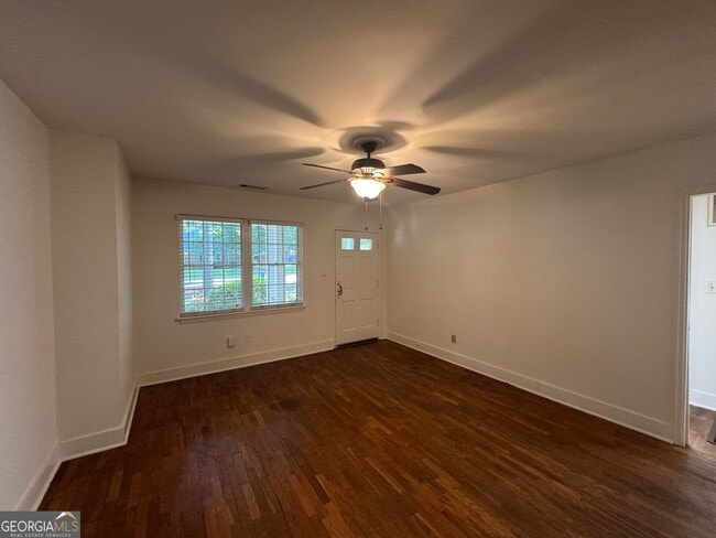 Photo - 253 Springdale St