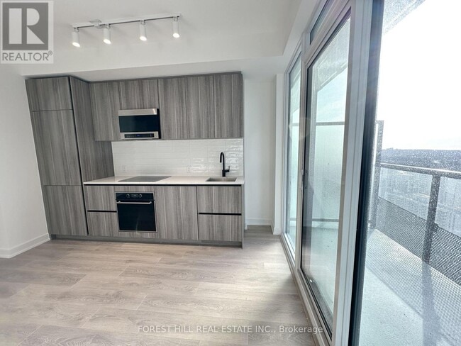 Photo - 117 Broadway Ave Unité 2612