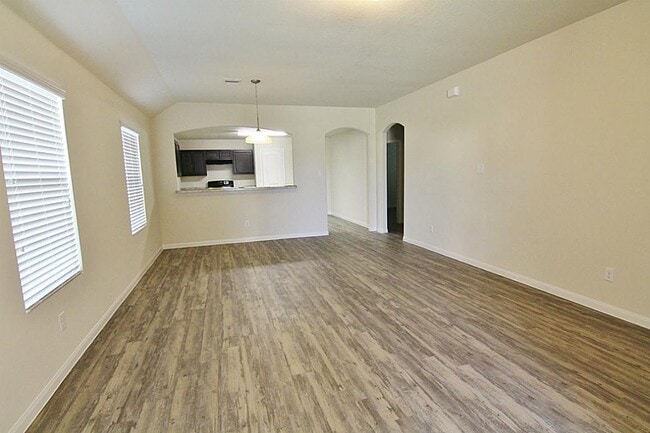 5814 Dawn Light Cir