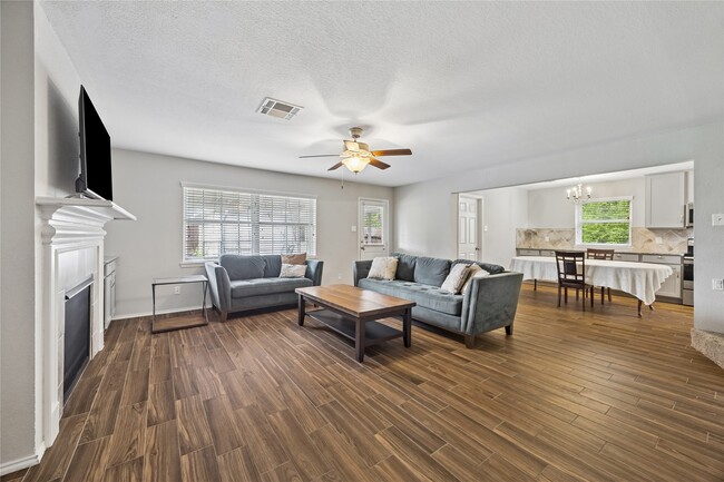 Photo - 5402 Queensloch Dr