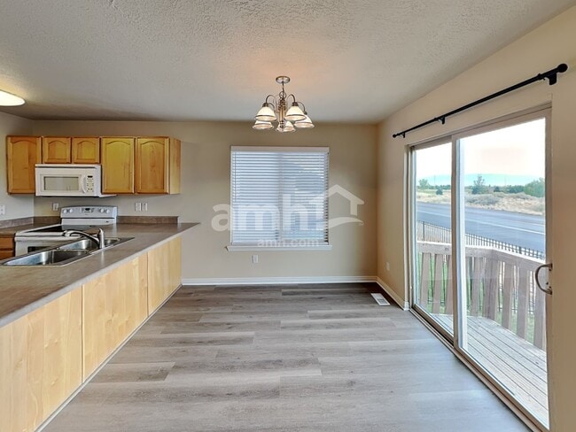 Photo - 10567 Sugarloaf Dr