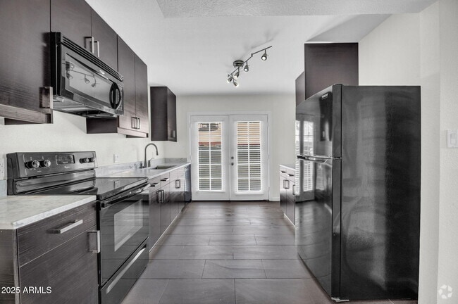 Building Photo - 3034 N 35th St Unit 1 Rental