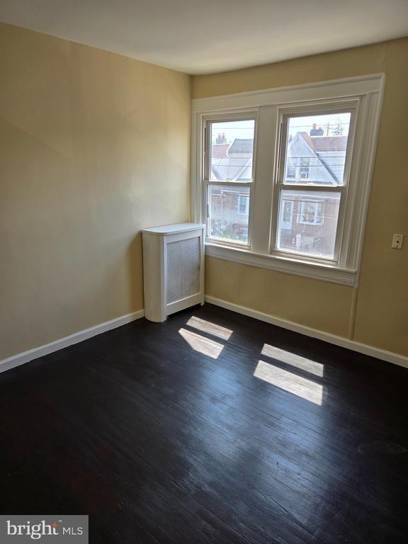 Photo - 7129 Seaford Ave