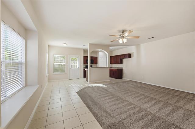 Photo - 813 Parkplace Ridge