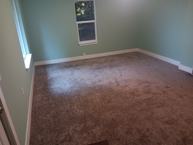 Photo - 4250 NE Hwy 20