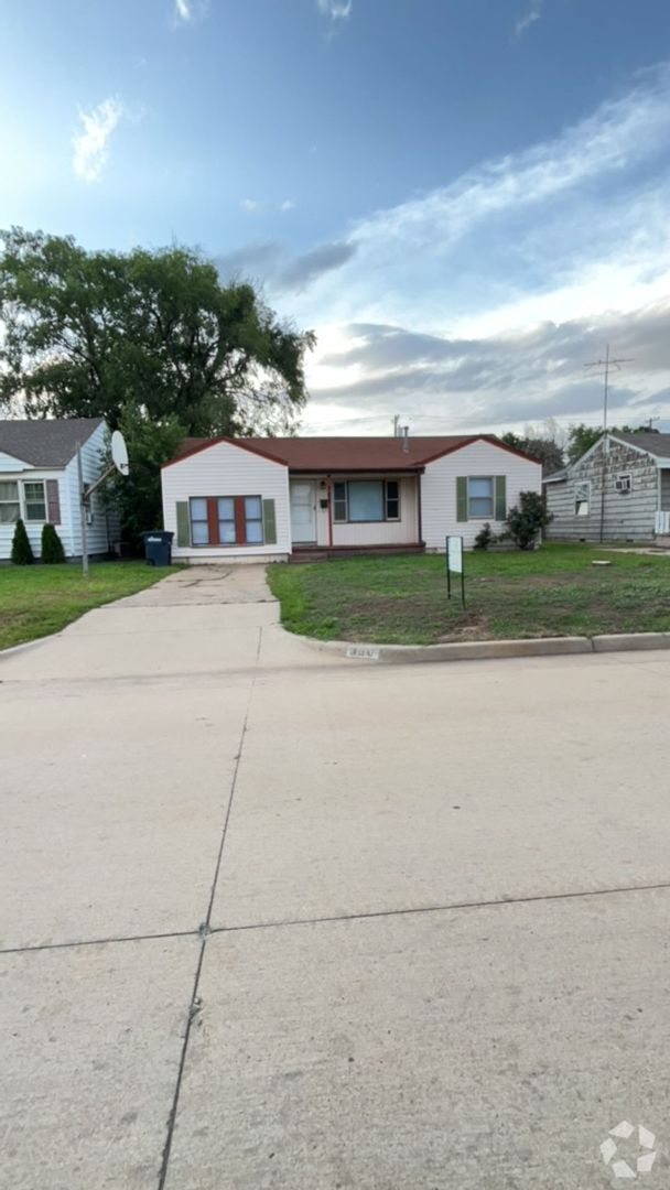 Building Photo - 350 E Cottonwood Ave Rental