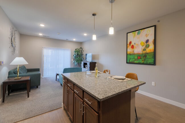 Photo - Summit Ridge