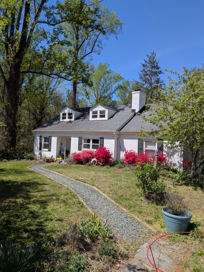 116 Howard Drive - 116 Howard Dr Unit Apt #1