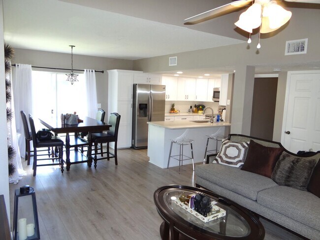 2 bed 2.5 bath home only 1.5 miles to the ... - 2 bed 2.5 bath home only 1.5 miles to the ...