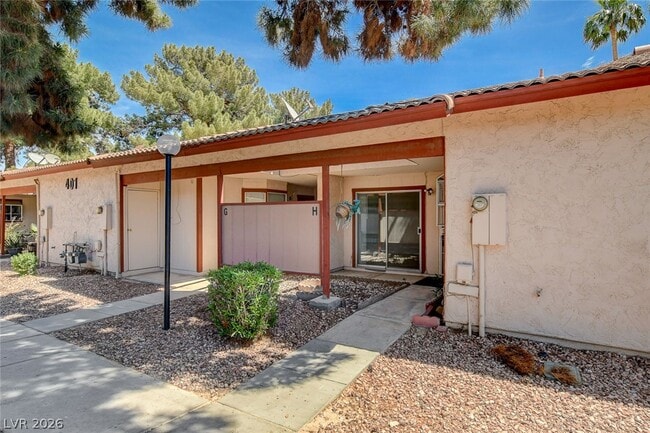 Building Photo - 401 N Lamb Blvd Unit H