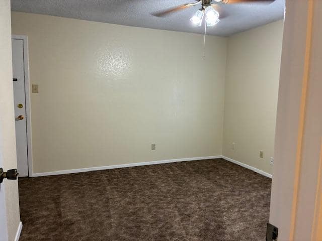 Photo - 405 Rockcrest Dr