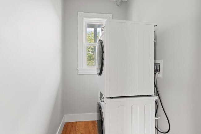 Photo - 426 Bowdoin St Unidad 2