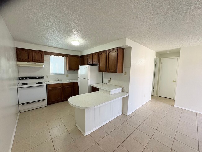Photo - 122 N Ave E Unit 122