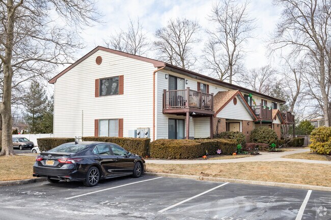 615 Broadway - Polo Club