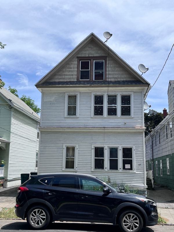 Photo - 107 Germain St House