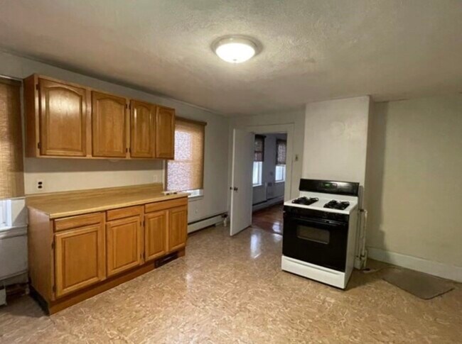 Photo - 251 Broadway Unit 2