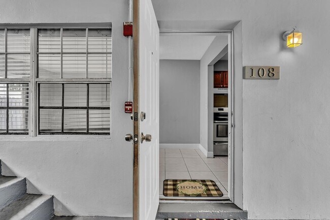 626 SW 14th Ave Unit 108