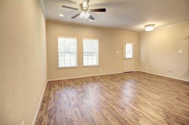 Photo - 26152 Avenue E Unidad B