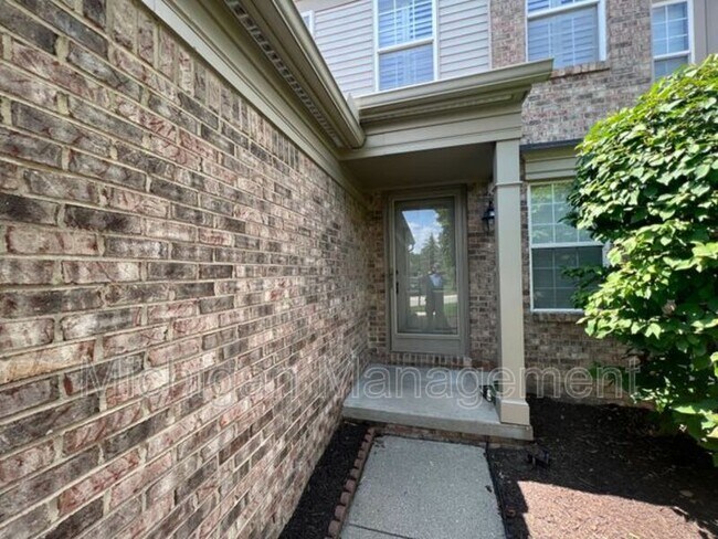 Photo - 4174 Hunters Cir E