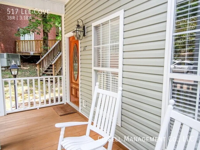 Photo - 517 Lee Cove