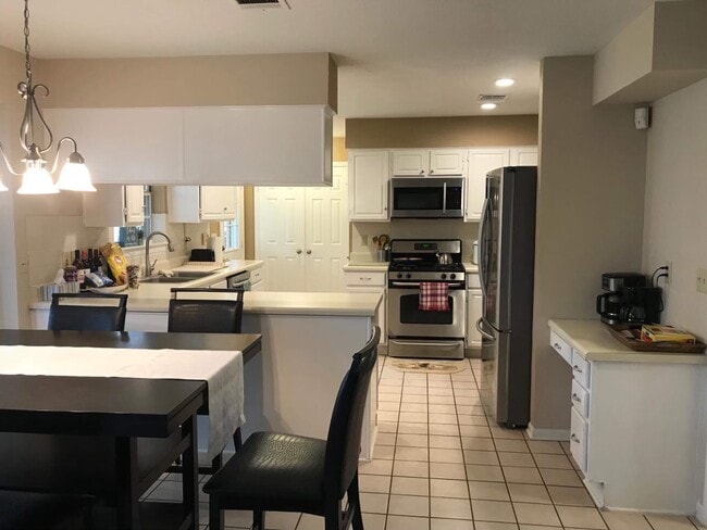 Building Photo - 16906 Poplar Hill St Rental